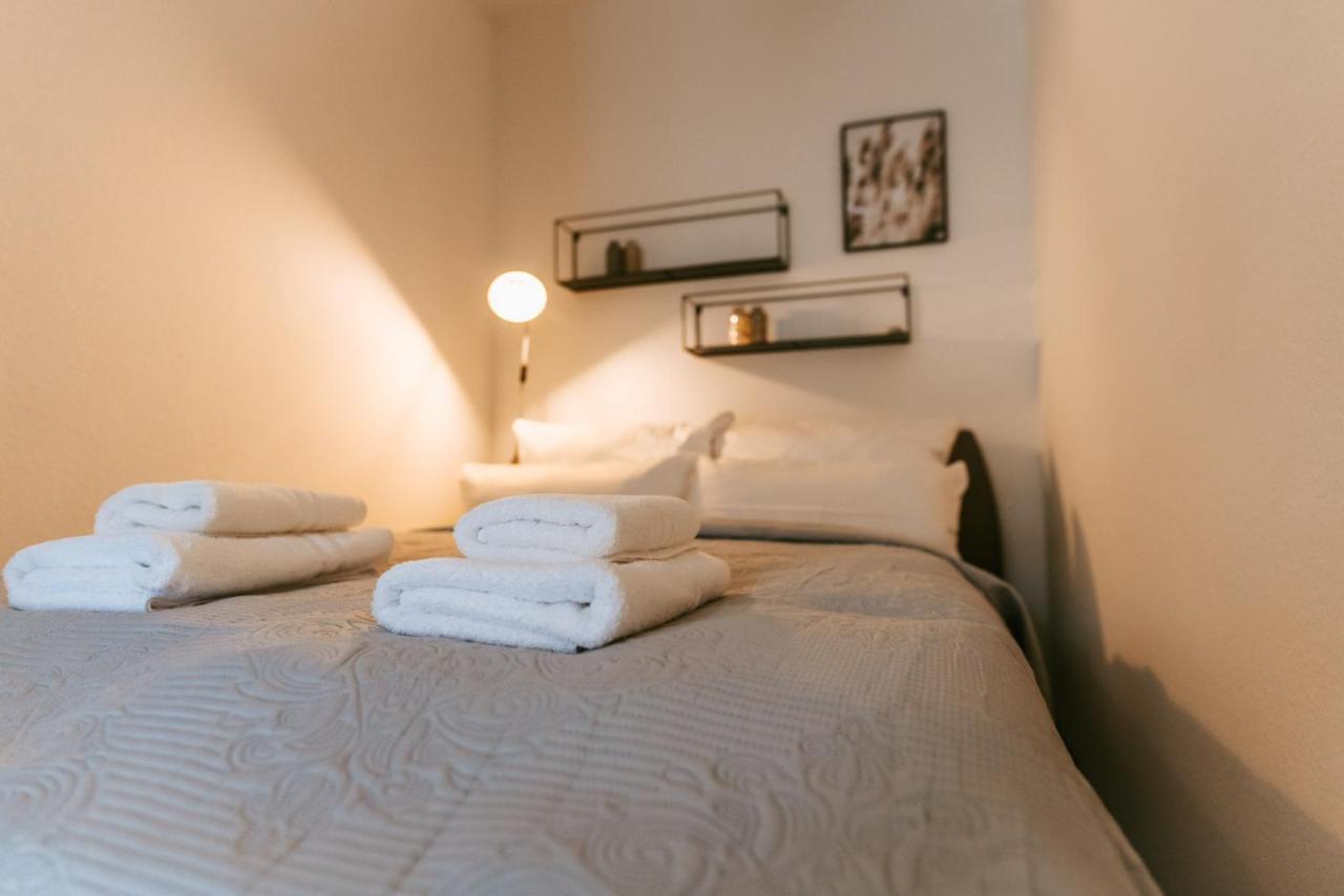 Staylight Cozy Appartement, Ruhig Und Citynah Gelegen, Netflix, Premium Ausstattung Τσέλε Εξωτερικό φωτογραφία